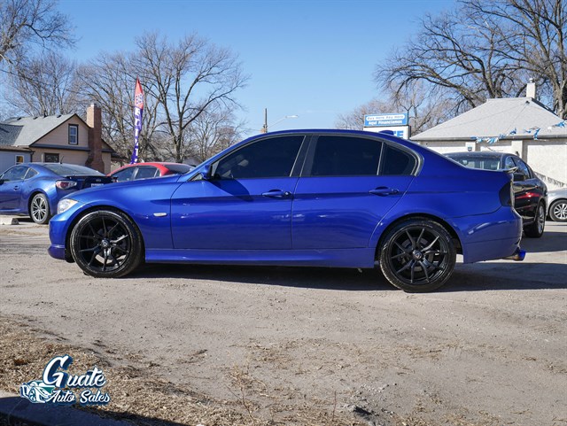 BMW 3 Series photo 10