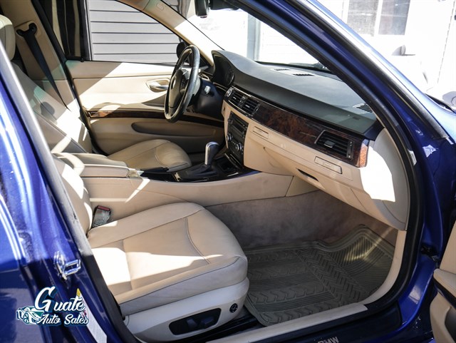 BMW 3 Series photo 17