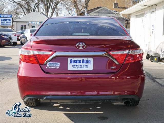 Toyota Camry photo 11