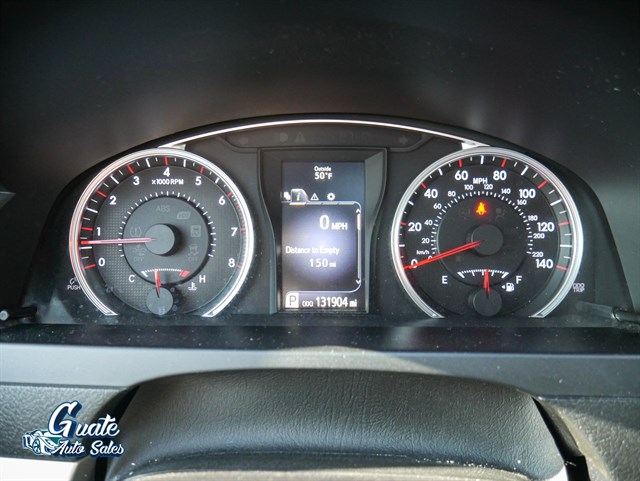 Toyota Camry photo 5