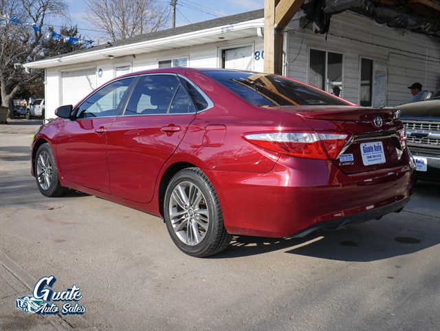Toyota Camry photo 10