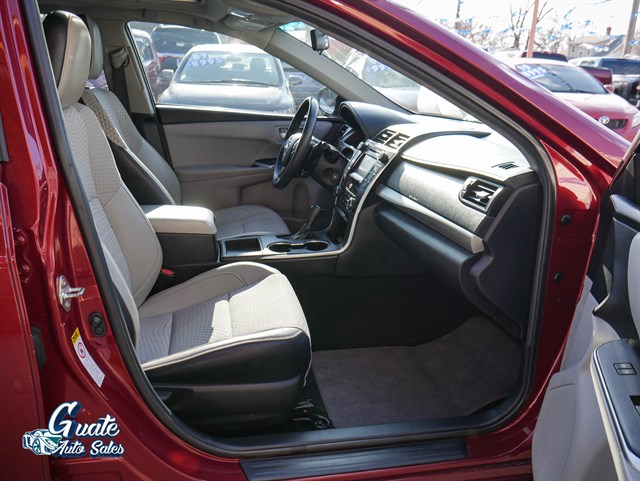 Toyota Camry photo 14
