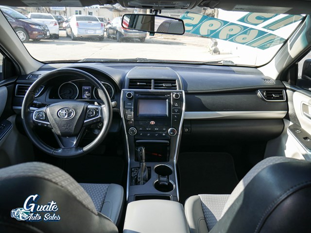 Toyota Camry photo 4