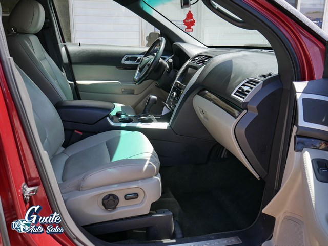Ford Explorer photo 18