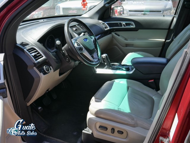 Ford Explorer photo 5