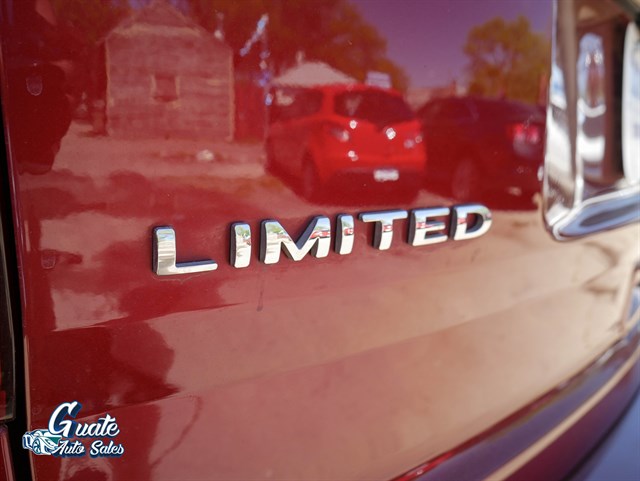Ford Explorer photo 11