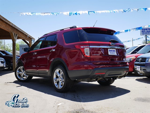 Ford Explorer photo 10