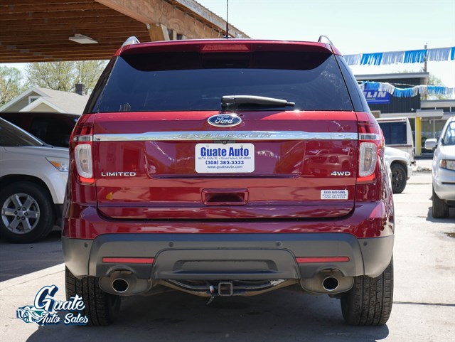 Ford Explorer photo 12