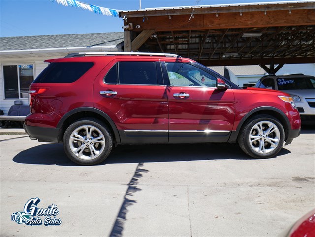 Ford Explorer photo 16
