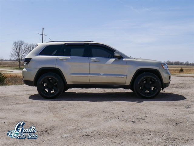 Jeep Grand Cherokee photo 13