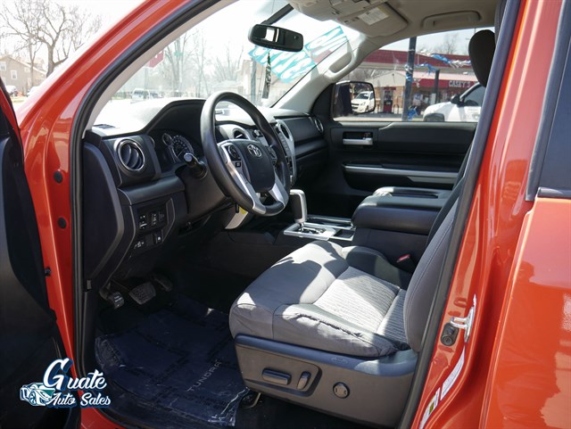 Toyota Tundra photo 9