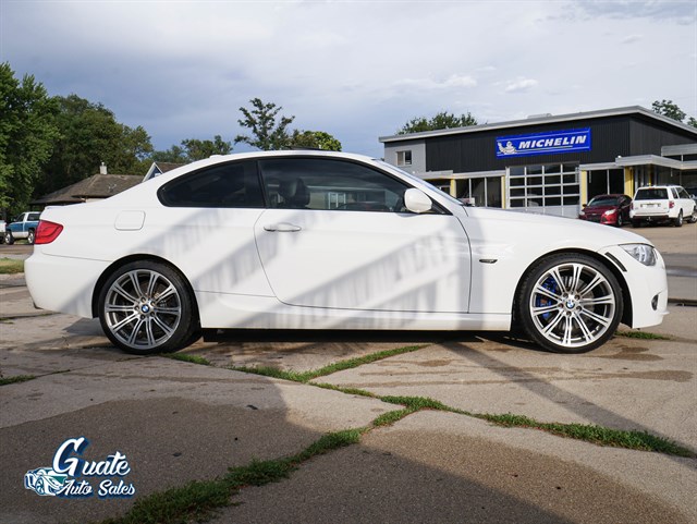 BMW 3 Series photo 12
