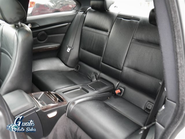 BMW 3 Series photo 7