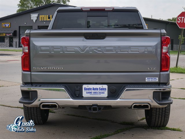 Chevrolet Silverado photo 19