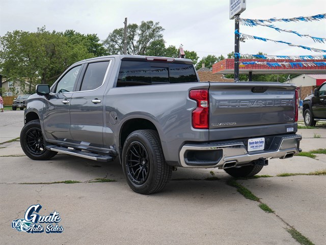 Chevrolet Silverado photo 17