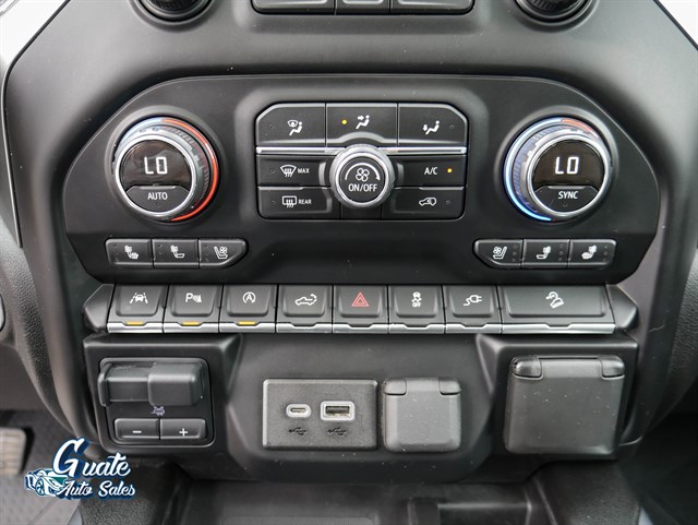 Chevrolet Silverado photo 10
