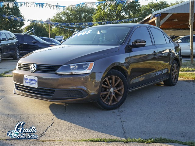 Volkswagen Jetta photo 3