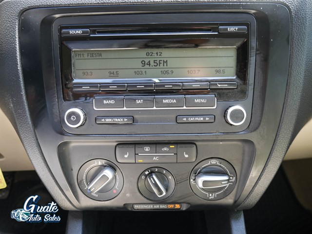 Volkswagen Jetta photo 7