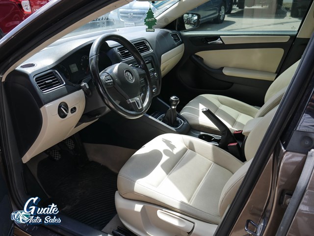 Volkswagen Jetta photo 5