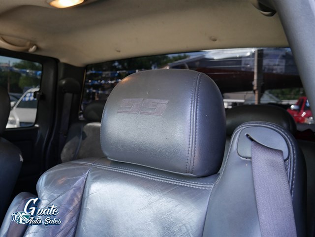 Chevrolet Silverado photo 8