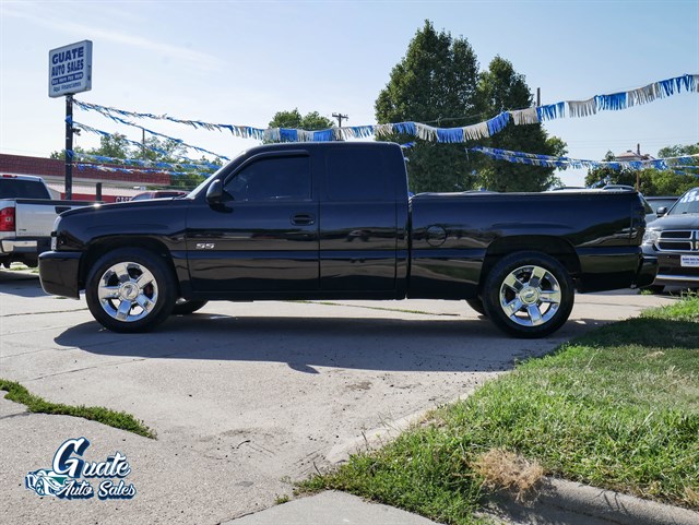 Chevrolet Silverado photo 9