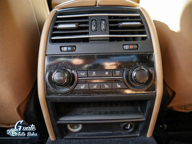 BMW 750Li photo 14