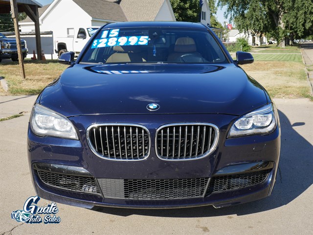 BMW 750Li photo 2