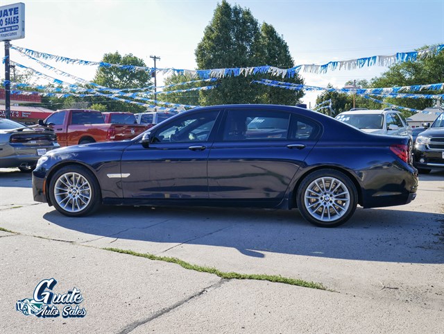 BMW 750Li photo 15