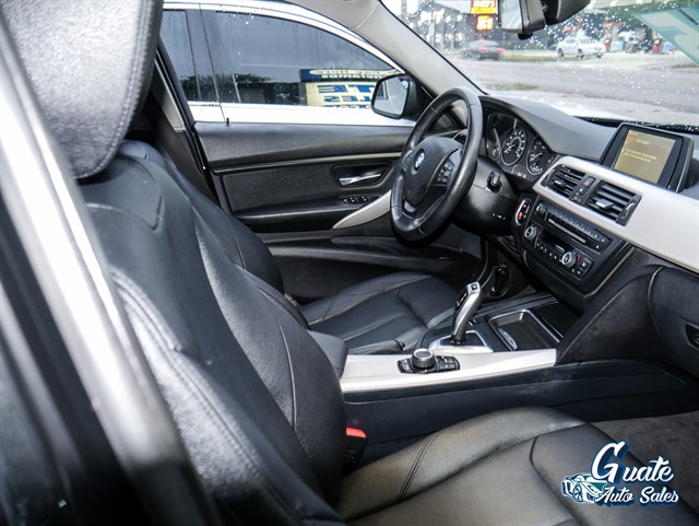 BMW 3 Series photo 13