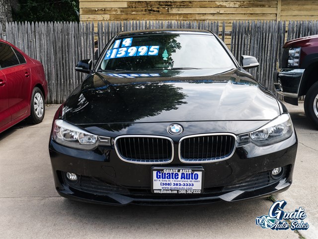 BMW 3 Series photo 2