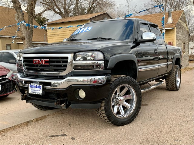 GMC Sierra photo 3