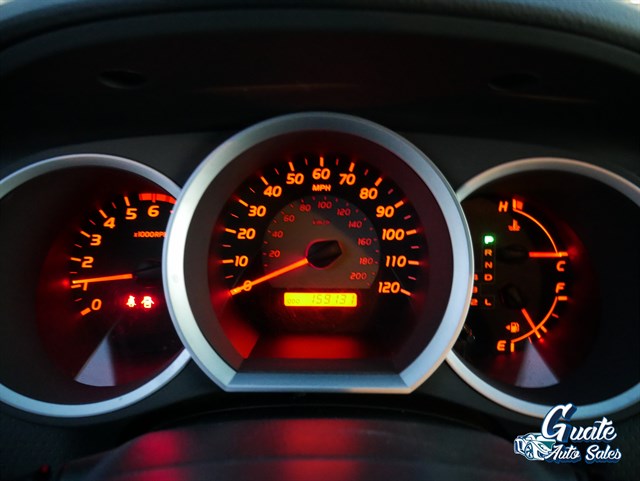 Toyota Tacoma photo 5