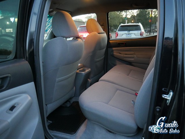 Toyota Tacoma photo 6