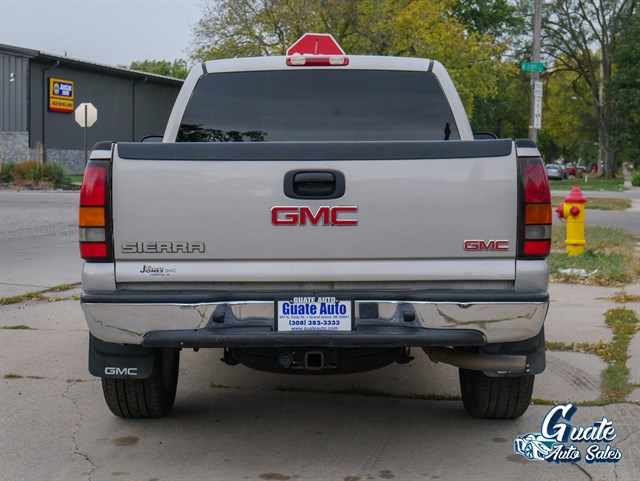 GMC Sierra photo 10