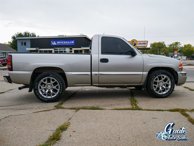 GMC Sierra photo 12