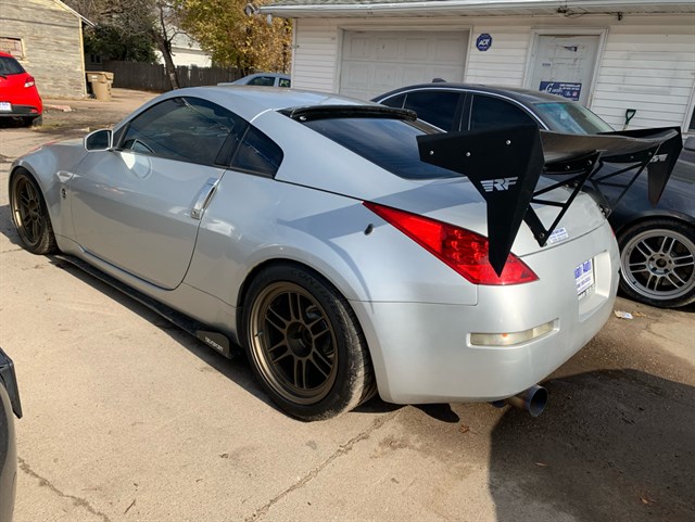 Nissan 350Z photo 5
