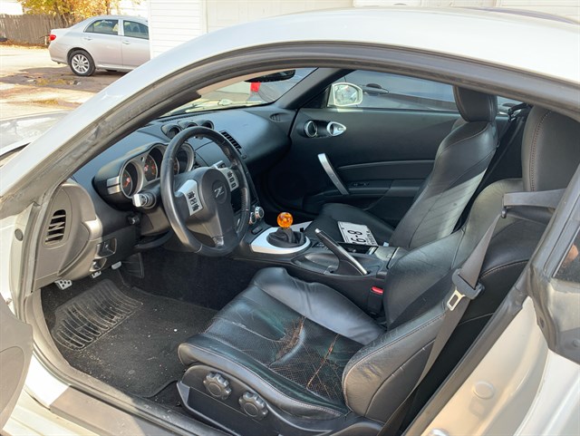 Nissan 350Z photo 4