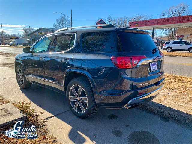 GMC Acadia photo 10