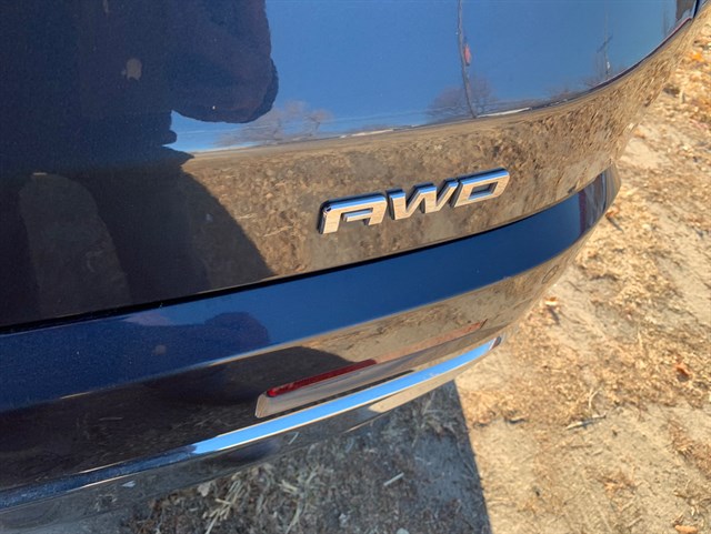 GMC Acadia photo 12