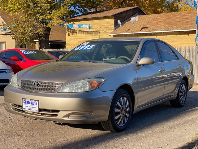 Toyota Camry photo 3