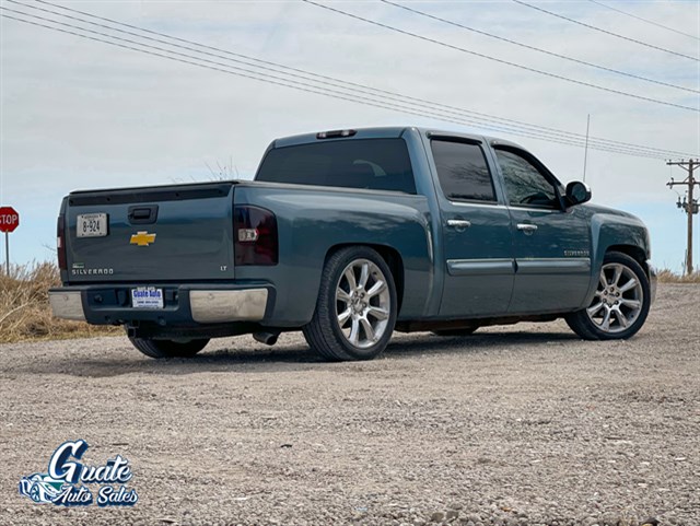 Chevrolet Silverado photo 9