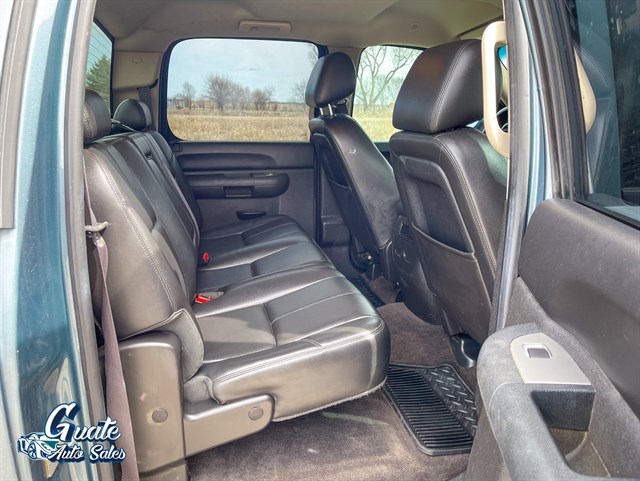 Chevrolet Silverado photo 11