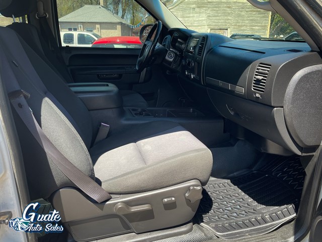 Chevrolet Silverado photo 13