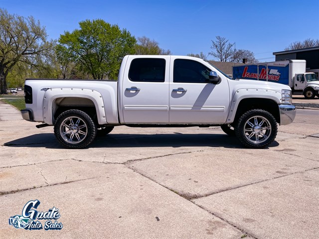 Chevrolet Silverado photo 11