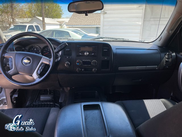 Chevrolet Silverado photo 4