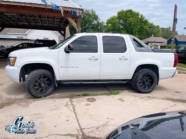 Chevrolet Avalanche photo 9