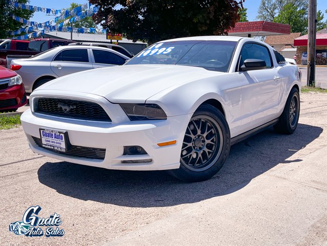 Ford Mustang photo 3