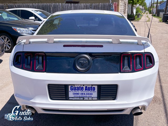 Ford Mustang photo 7