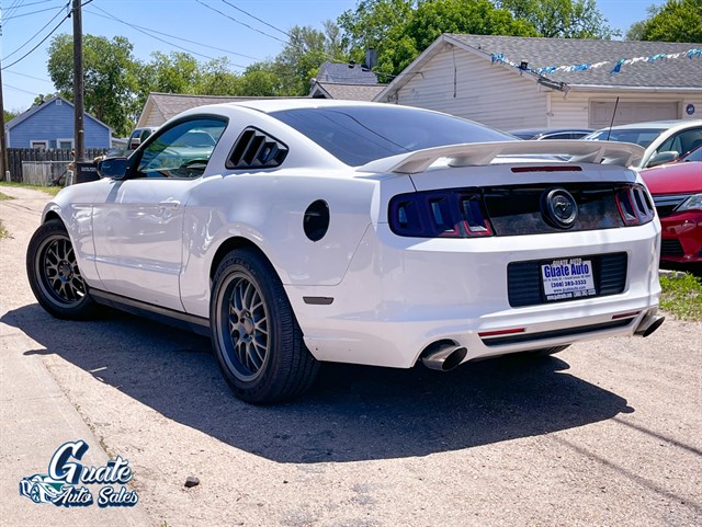 Ford Mustang photo 6