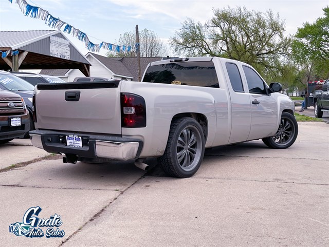 Chevrolet Silverado photo 9